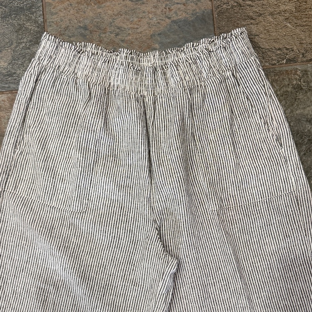 Time and Tru Women’s Striped Black and White Chinos